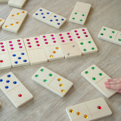 Medinis „Jewel“ domino žaidimas